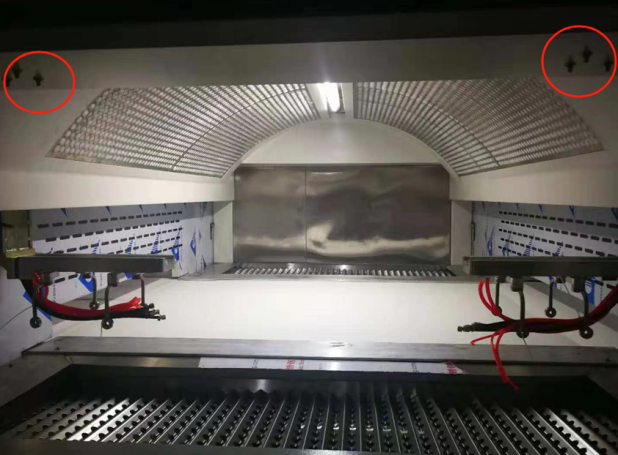 Auto cleaning for spray gun 